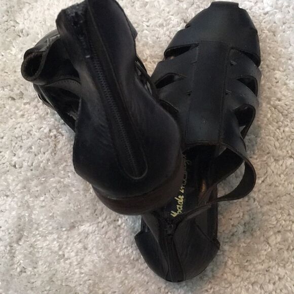 VINTAGE/ gladiator sandal 7.5 W - Picture 3 of 7